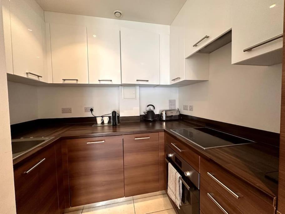 Apartamento The Island & Cutty Sark Londres Exterior foto